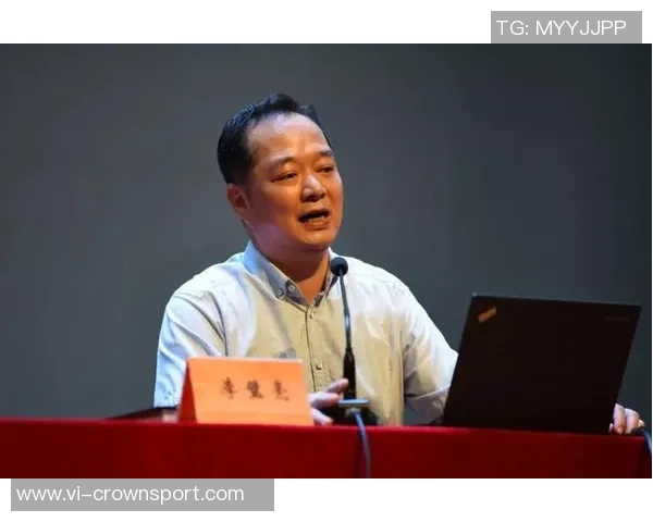 狄龙向记者诉说训练艰辛头部受伤彰显拼搏精神