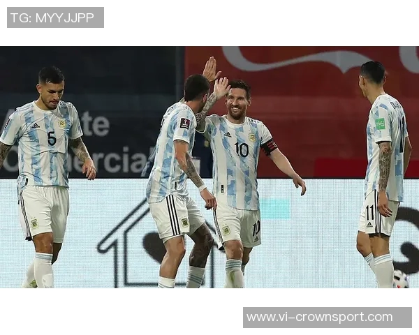 梅西挺身而出对抗肘击事件教育阿根廷老乡维护比赛公正