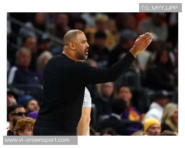 乌度卡分析球队表现指出攻防失衡对手包夹申京和KD战术执行不力 乌度卡分析球队表现指出攻防失衡对手包夹申京和KD战术执行不力