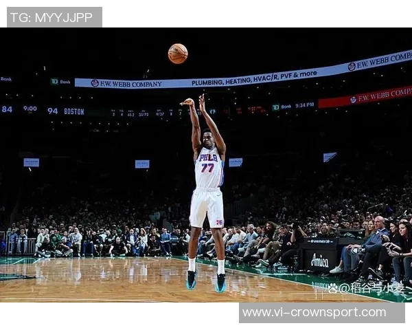 埃奇库姆表现平平24分钟内8投仅4中收获12分4篮板