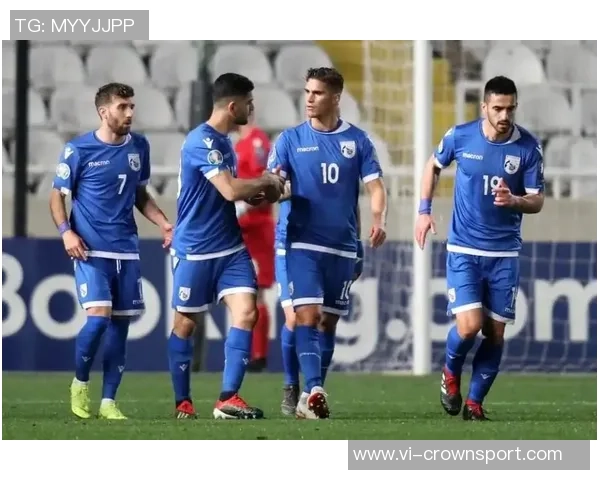 希腊足坛父子教练同日下课球队排名尴尬倒数第二和第三